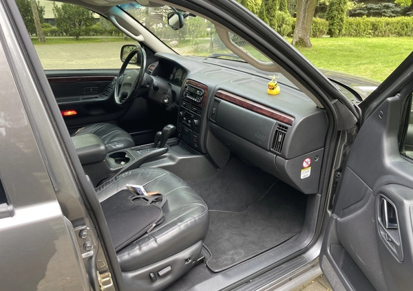Jeep Grand Cherokee cena 29999 przebieg: 299000, rok produkcji 2002 z Warszawa małe 232